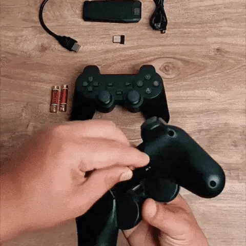4K Ultra Gamestick Sa 2 Džojstika i 10.000 Igrica - Topopusti