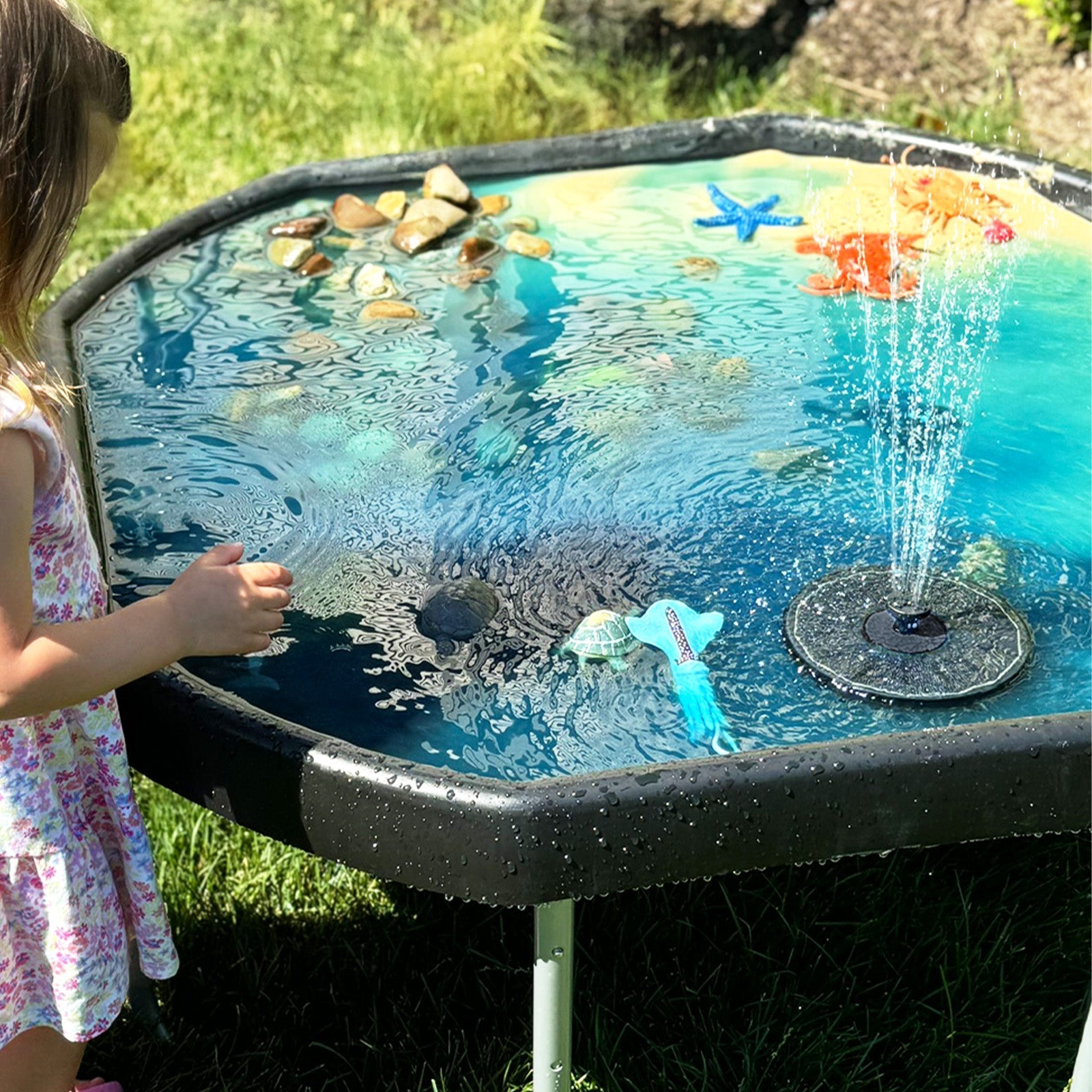 ⛲ Solarna fontana za dvorište – automatska fontana na sunčevu energiju - Topopusti