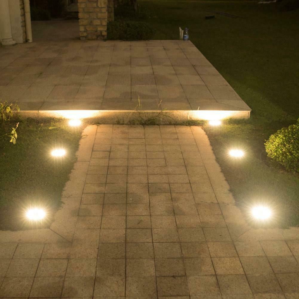 Solarne LED Disk Lampe za Dvorište – Ubodne Baštenske Lampe sa Senzorom Svetla (Set 4 Komada) - Topopusti